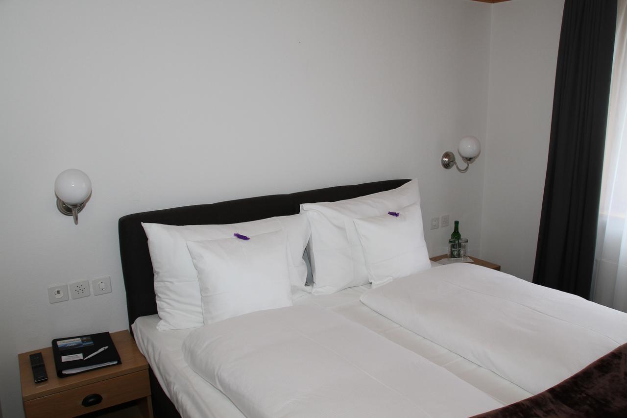 Hotel Sonnenhalde Wiesen Buitenkant foto