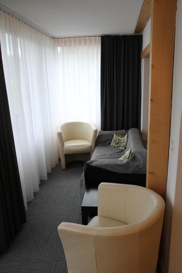Hotel Sonnenhalde Wiesen Buitenkant foto