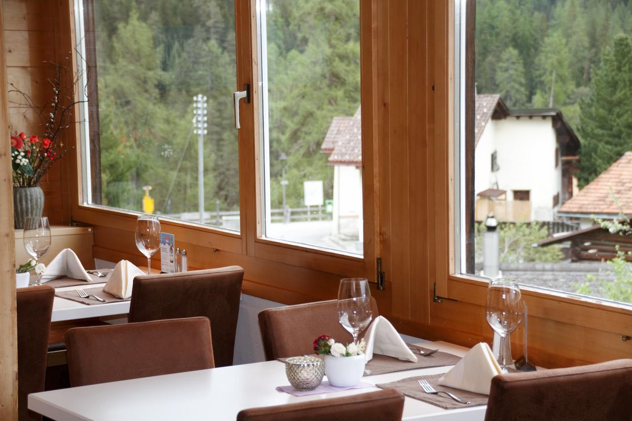 Hotel Sonnenhalde Wiesen Buitenkant foto