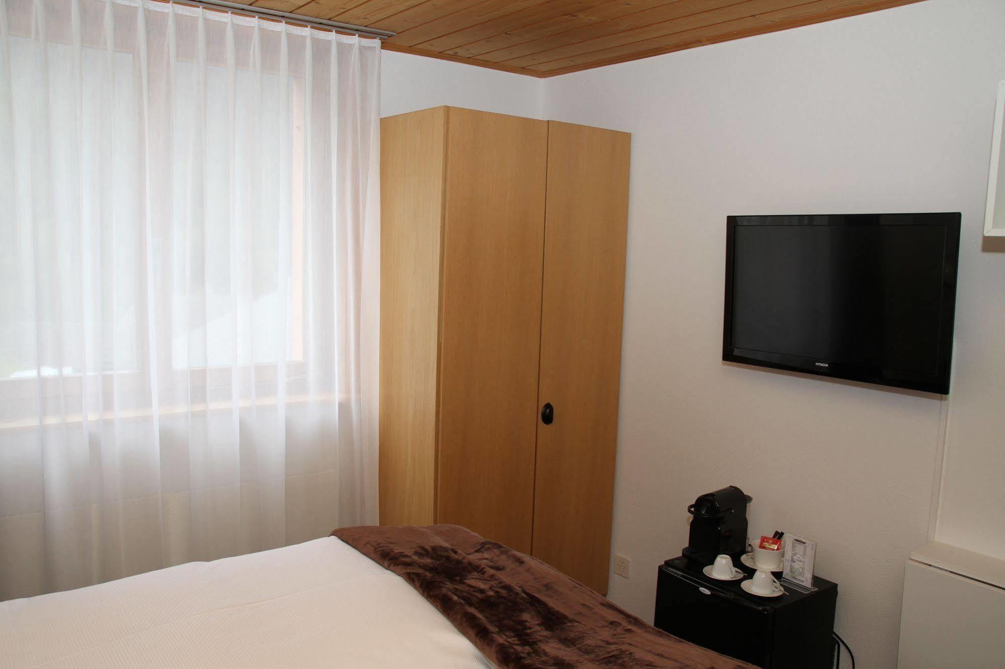Hotel Sonnenhalde Wiesen Buitenkant foto
